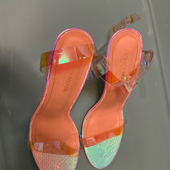 Heels - Picture 3 of 3